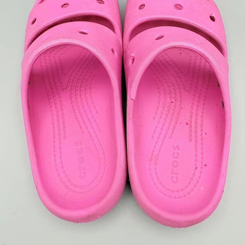 Crocs Classic Crocs Sandal  J3 Junior Pink/Fuchsia *Damage Read